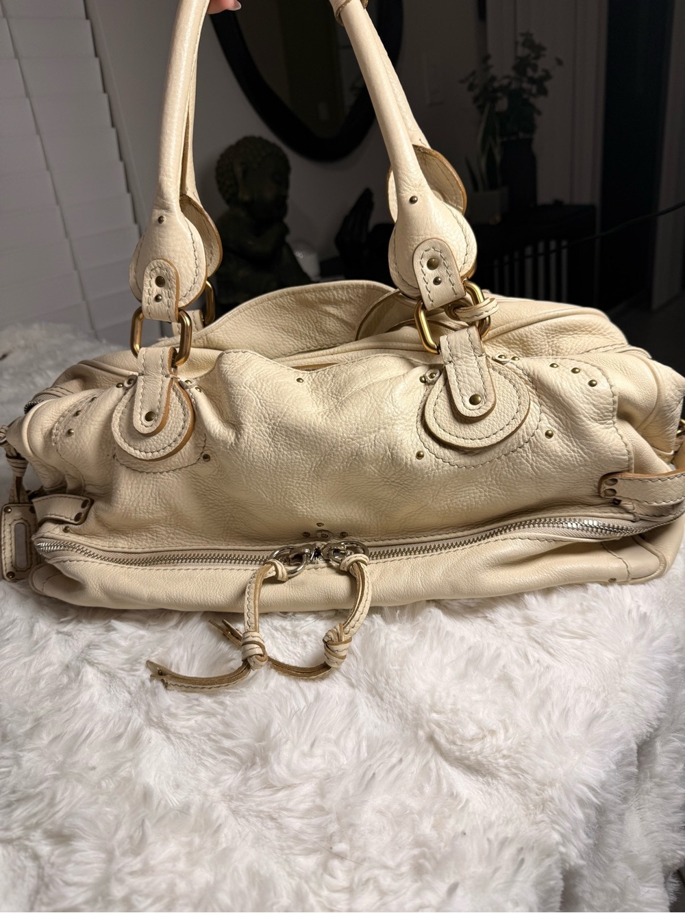Chloe Cream Leather Padlock Shoulder Bag - Picture 2 of 13